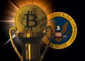 Bitcoin sobre un trofeo y logo de la SEC.
