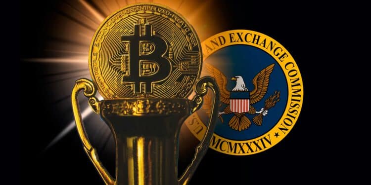 Bitcoin sobre un trofeo y logo de la SEC.