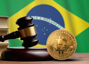 bitcoin y bandera de Brasil.