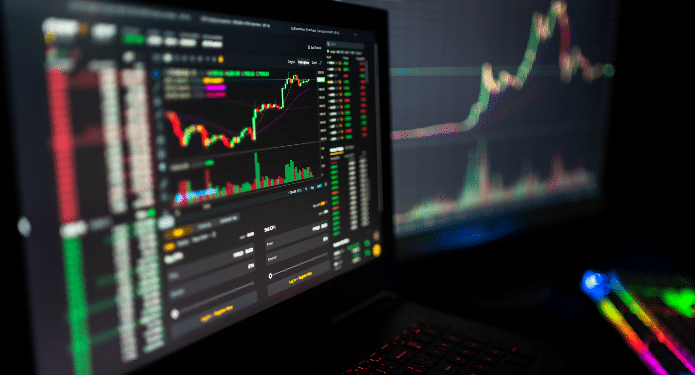 TUSD es una stablecoin cuyo precio debería ser siempre USD 1. Fuente: Mihail Mihailov / stock.adobe.com