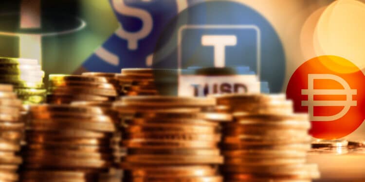 logos de tether, usdc y trueUSD sobre monedas apiladas y logo de DAI en el fondo