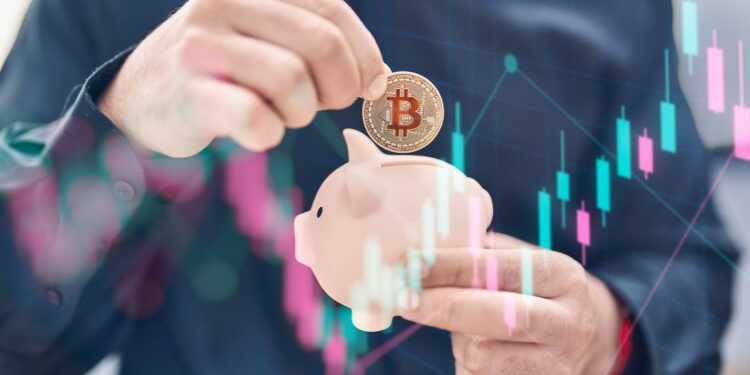 Inversionista ahorrando bitcoin.