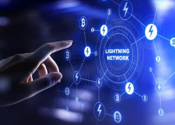 mano seleccionando lightnign network en red digital