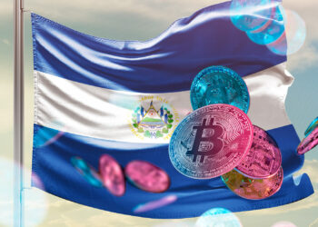 Bitcoin y bandera de El Salvador.