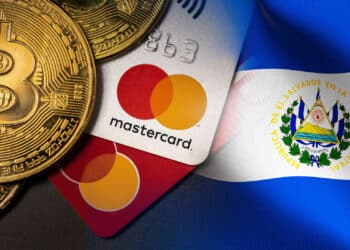 La startup salvadoreña DitoBanx puso a disposición de los habitantes del país salvadoreño una wallet de bitcoin que incluye una tarjeta Mastercard. 
Composición por CriptoNoticias. yalcinsonat / Wit / stock.adobe.com.