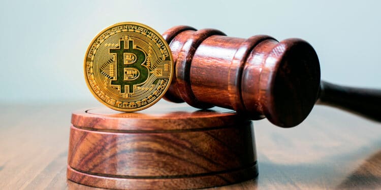 Martillo de ley y bitcoin.
