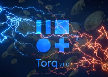 logo de Torq v1.0 entre red lightning de bitcoin en el fondo