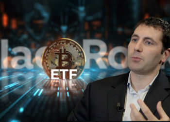 Jeff Dorman con moneda de bitcoin y ETF sobre superficie de cristal y logo de BlackRock en el fondo