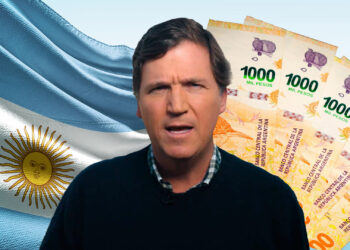 Tucker Carlson, pesos y bandera Argentina.