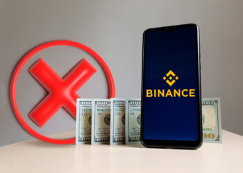 Celular por binance y dólares.