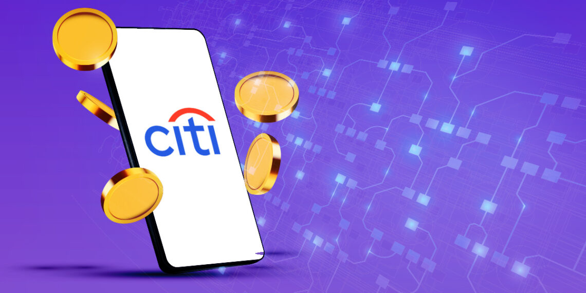 logo de Citibank en telefono movil rodeado de monedas con red de bloques en el fondo