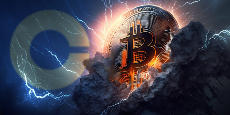 moneda de bitcoin saliendo de nube con relampagos y logo de coinbase en el fondo