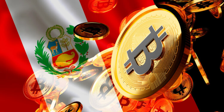 Bandera de Perú y bitcoin.