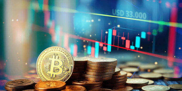 moneda de bitcoin junto a pila de monedas con grafico de precio en alza marcando resistencia en 33.000 dólares