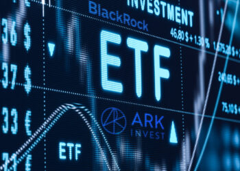 grafico de mercado de ETF con logos de ARK Invest y BlackRock
