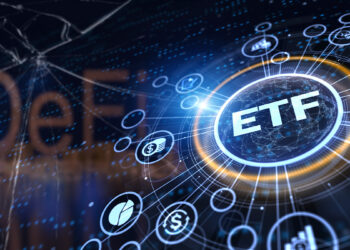 interfaz de ETF digitales sobre cristal roto con DEFI en el fondo