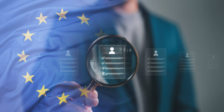 Datos de usuarios y bandera de la Unión Europea.