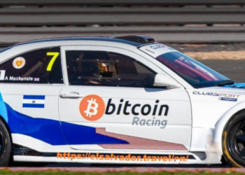 El equipo Bitcoin Racing es del Reino Unido, pero corre en las pistas con la bandera de El Salvador. Fuente: bitcoin_racing/Twitter