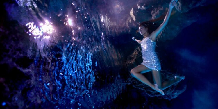 En la Blockchain Summit Latam se presentaron más de 30 artistas digitales en la exposición de arte con NFT más grande de Colombia. Fuente: Sea Alchemy.