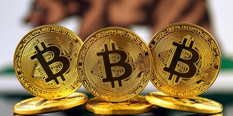 El proyecto de ley para los pagos gubernamentales con bitcoin, avanzó al Senado con total respaldo de los legisladores. California. Fuente: Promesaartstudio. Adobe Stock,
