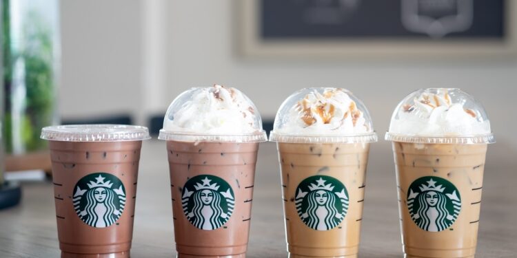 Starbucks lanzó una nueva colección de NFT - Fuente: stock.adobe.com
