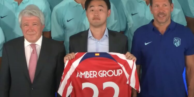 Atlético de Madrid demanda al exchange de criptomonedas Whalefin, un año después de haberle presentado como patrocinante. Fuente: YouTube/Atlético Madrid.
