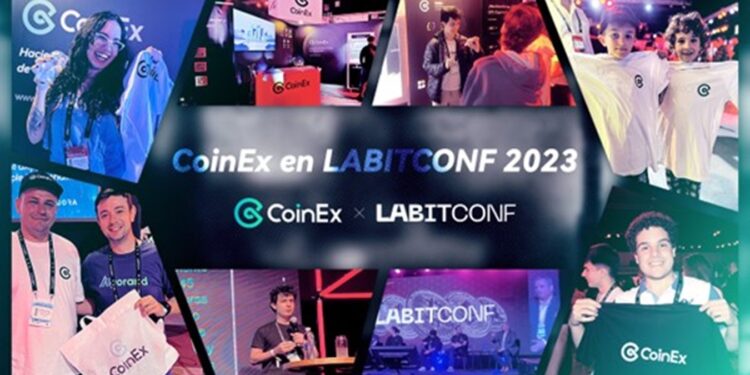 Collage de fotos de personas de CoinEx en el escenario de LaBitConf en Argentina.