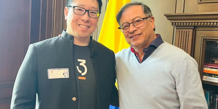 Samson Mow y Gustavo Petro hablaron sobre la usabilidad de bitcoin en distintos sectores de la economía. Fuente: Twitter/Bitcoin Magazine.