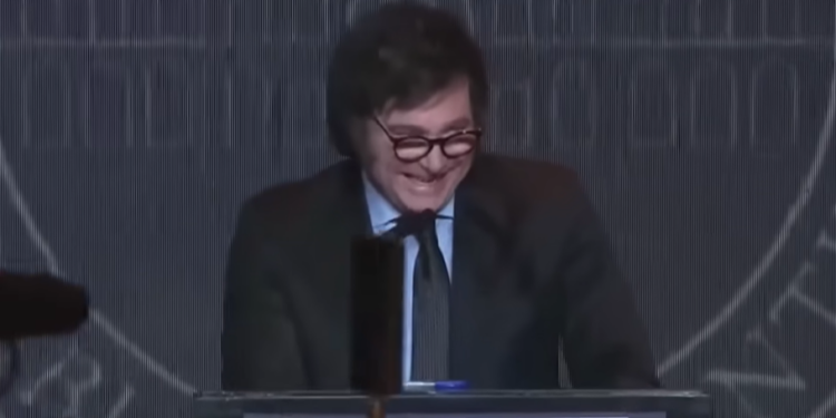 Javier Milei (foto) es el presidente de Argentina. Fuente: CNN en Español - YouTube.