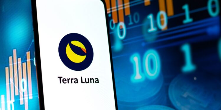 Sube el precio de criptomonedas del ecosistema Terra  - Luna. Fuente: stock.adobe.com