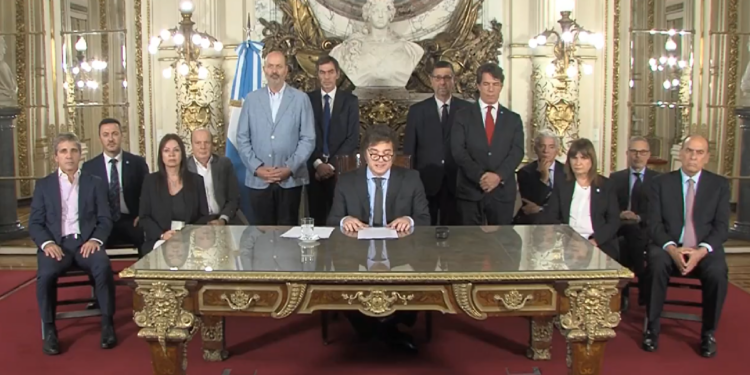 Javier Milei le habló a toda Argentina mediante la Cadena Nacional de Radio y Televisión. Fuente: Oficina del Presidente - X.