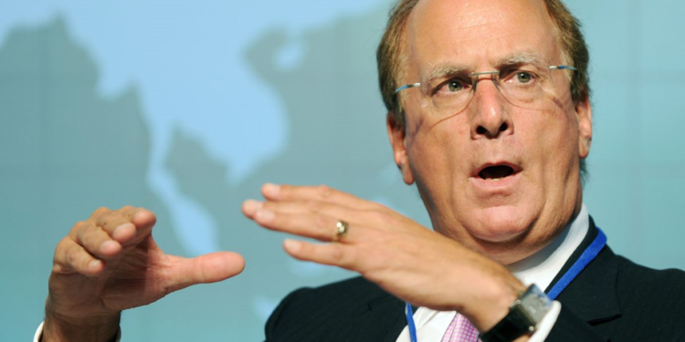 Larry Fink de BlackRock dice que los ETF de bitcoin son solo el primer paso en la revolución tecnológica de las finanzas. Fuente: Vox