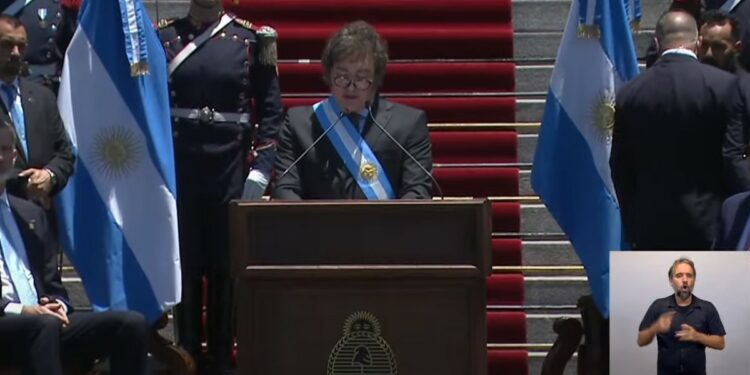 "Que los gobernadores emitan cuasimonedas si quieren, dijo Milei. Fuente: YouTube/LaNación.