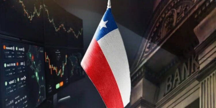 Pantalla con gráficos financieros, fallada de banco y bandera de Chile