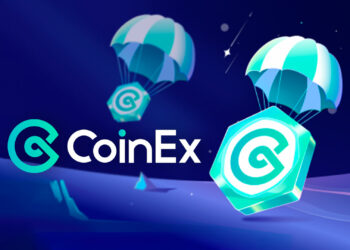 Logo de CoinEx con un par de monedas CET colgando de paracaidas simbolizando el airdrop del CoinEx Brand Day.