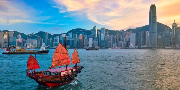 Varias empresas están interesadas en lanzar ETF de bitcoin y criptomonedas en Hong Kong (foto). Fuente: stock.adobe.com