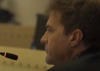 En el juicio, el abogado de COPA, Alexander Gunning, increpó a Craig Wright. Fuente: X.