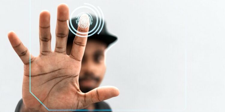 Desde su lanzamiento, Worldcoin ha estado en la boca de la comunidad debido al polémico método de verificación de identidad. Fuente: FreePik.