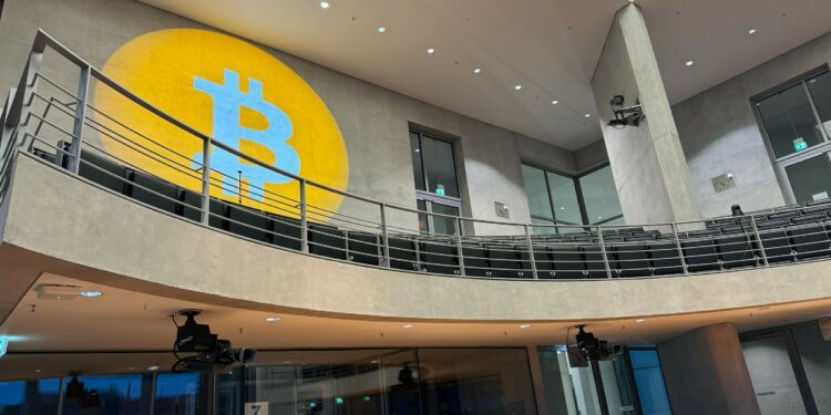 En el evento Bitcoin en el Bundestag participaron especialistas alemanes e internacionales. Fuente: Joana Cotar.