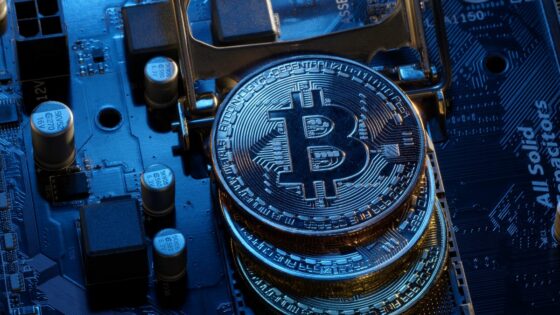 Minera Bitdeer vende todo su bitcoin