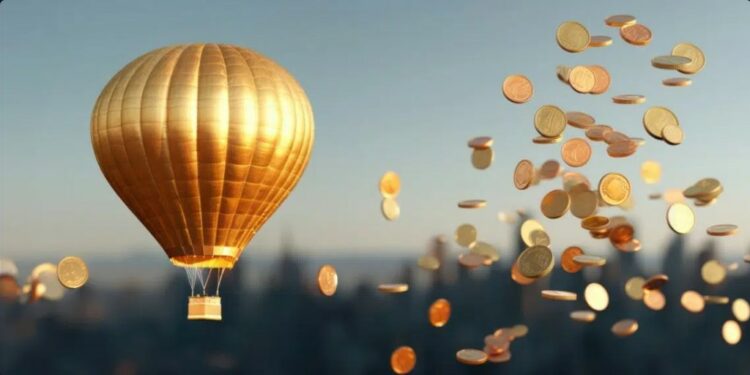 UN globo aeroestático dorado y numerosas monedas doradas cayendo del cielo