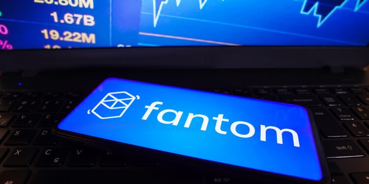 FTM es una de las criptomonedas con mayor subida semanal. Fuente: stock.adobe.com