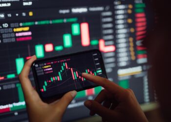 Decisiones macroeconómicas impactan en el precio de bitcoin. Fuente: stock.adobe.com