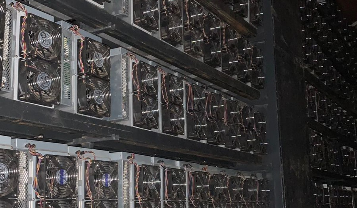 Paraguay incauta 1.000 nuevos equipos de minería de Bitcoin