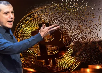 Antonopoulos expone su visión sobre el halving de Bitcoin. Composición por CriptoNoticias. Stiftelsen / wikipedia.org ; mohamed_hassan / Pixabay.com.