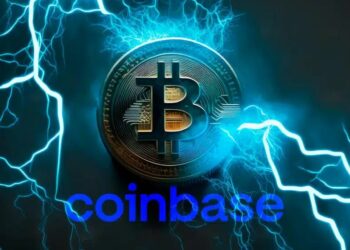 El exchange aclara que los envíos a través de Lightning a algunas carteras de autocustodia “pueden demorar varias horas". Fuente: Composición por CriptoNoticias. coinbase.com ; Klemenso / stock.adobe.com.