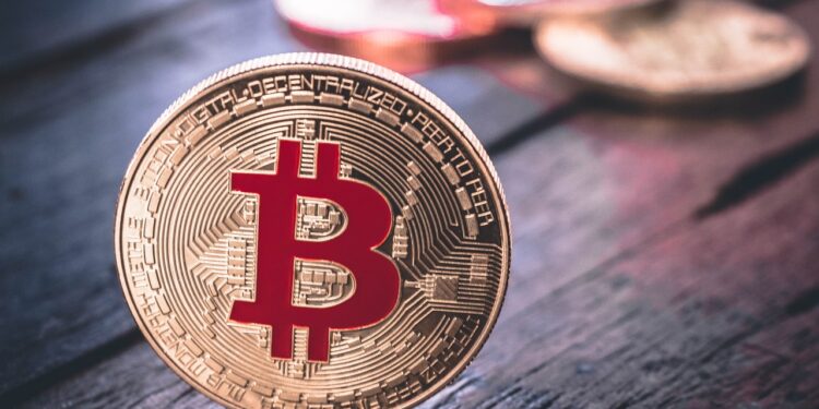 Los ETF de bitcoin facilitan la inversión institucional. Fuente: Pixabay.