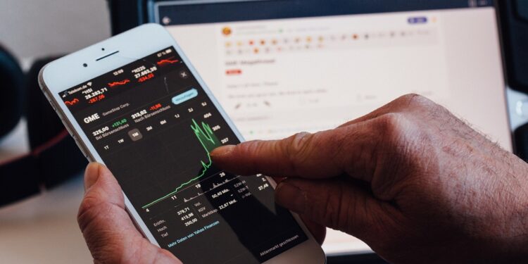 Suben los precios de GME, PEPE y varias memecoins. Fuente: stock.adobe.com