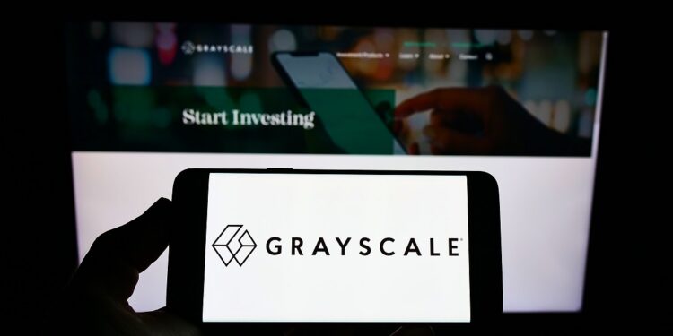 Grayscale es una empresa de gestión de activos que maneja varios fondos de inversión en criptomonedas. Fuente: stock.adobe.com