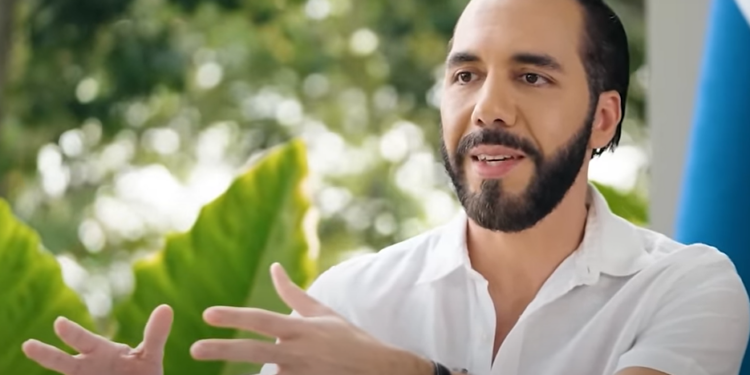 Nayib Bukele hizo el anuncio para la recompra de deuda de su país. Fuente: Archivo / CriptoNoticias.
